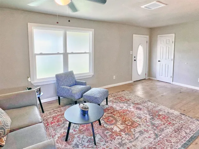 $199,900 | 510 Sulphur Street, Houston, TX 77034