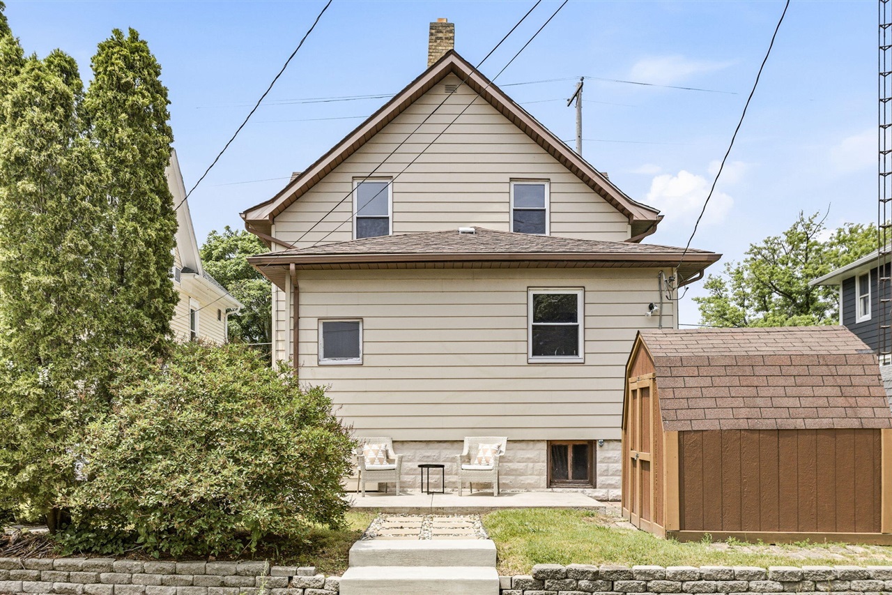 609 Wayne Street St. Joseph, MI 49085 - Photo 5 of 55