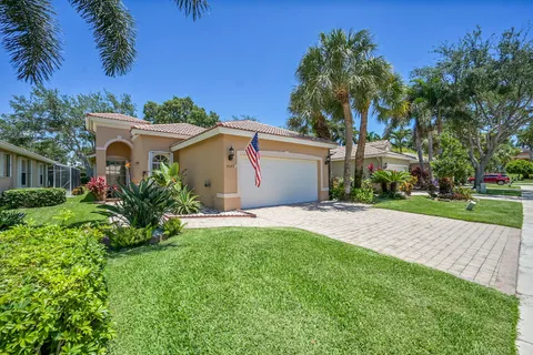 $399,950 | 7075 Vía Genova, Delray Beach, FL 33446