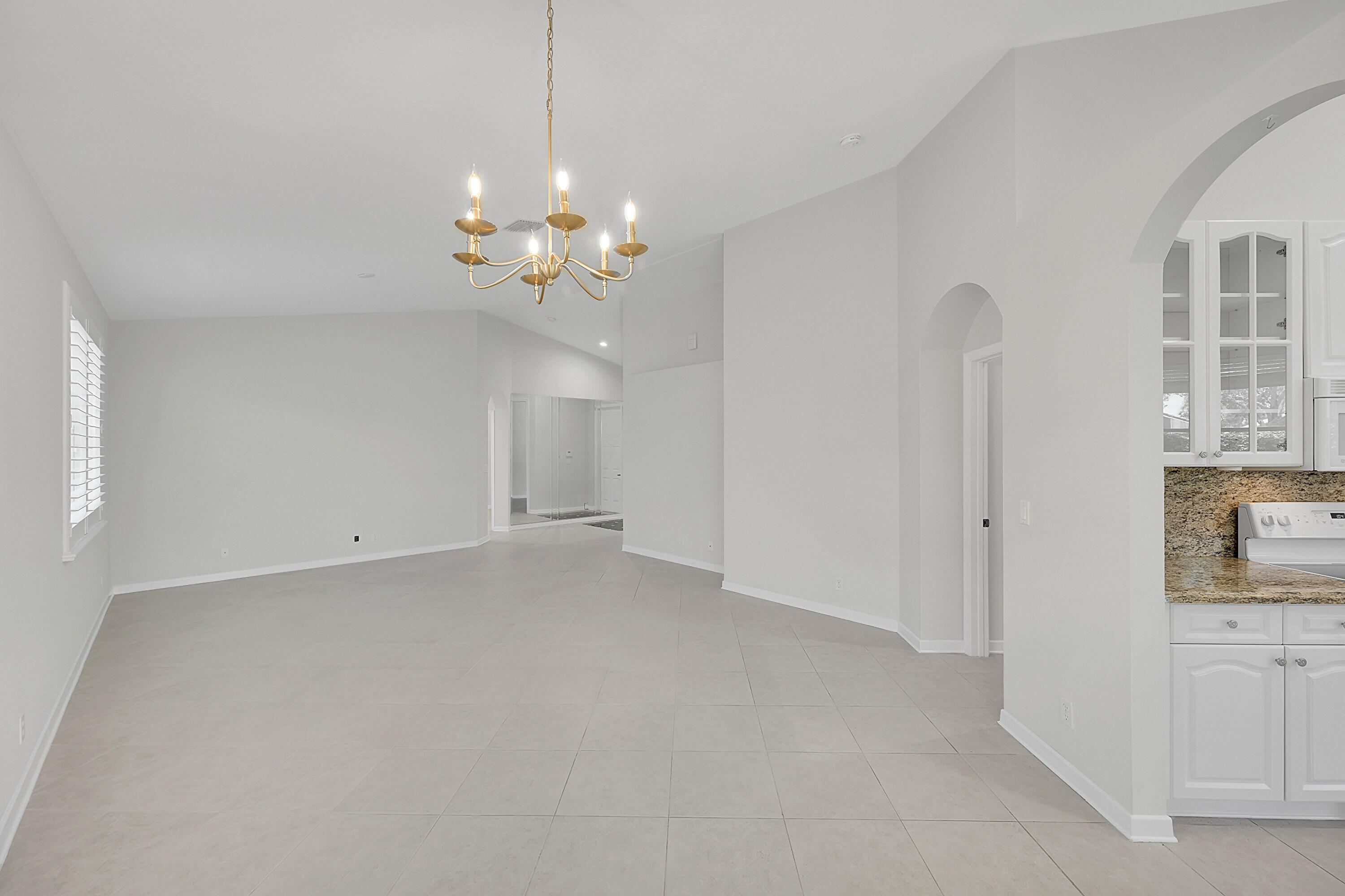 7075 Vía Genova Delray Beach, FL 33446 - Photo 11 of 30 08_ra1_8546