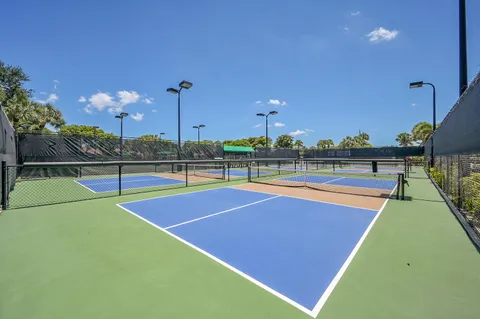 $399,950 | 7075 Vía Genova, Delray Beach, FL 33446