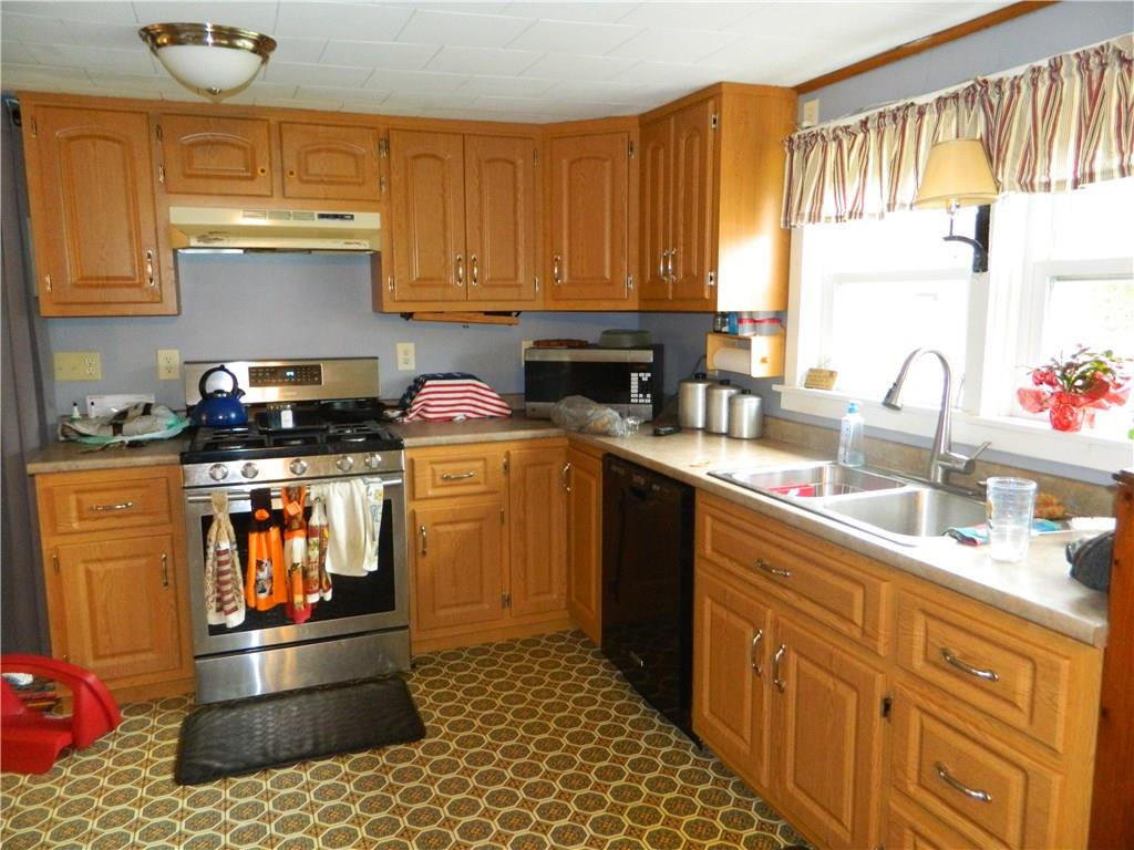 1051 Winfield Road Cabot, PA 16023 - Photo 3 of 16