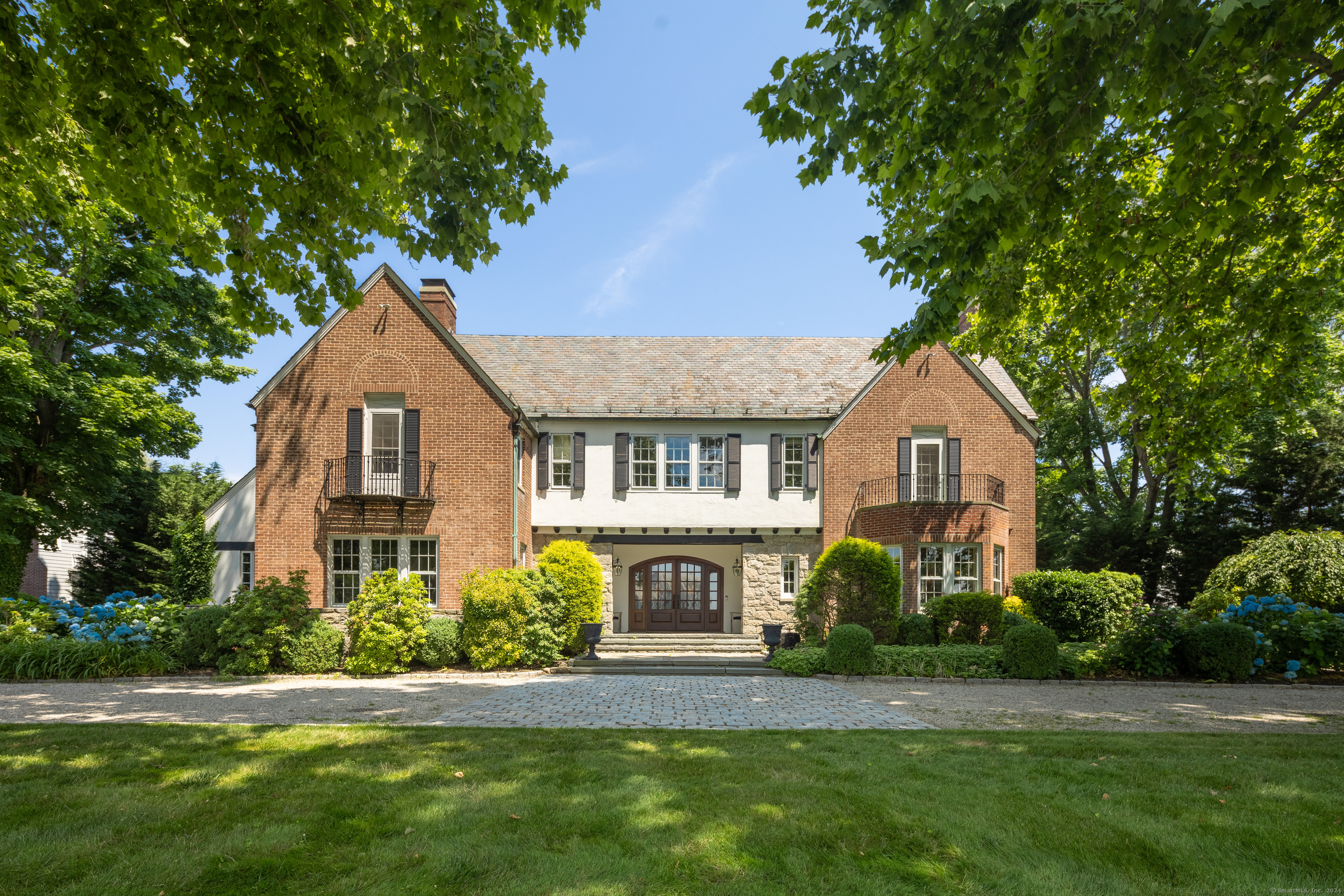 34 Saddle Rock Road Stamford, CT 06902 - Photo 1 of 1