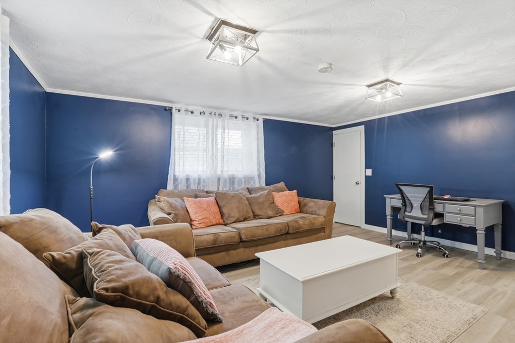 53 Gates Road Saugus, MA 01906 - Photo 9 of 42