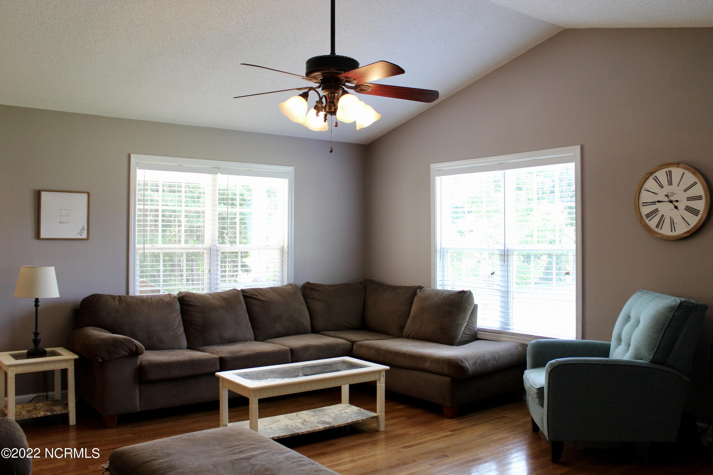248 Roberts Place Carthage, NC 28327 - Photo 4 of 25 living
