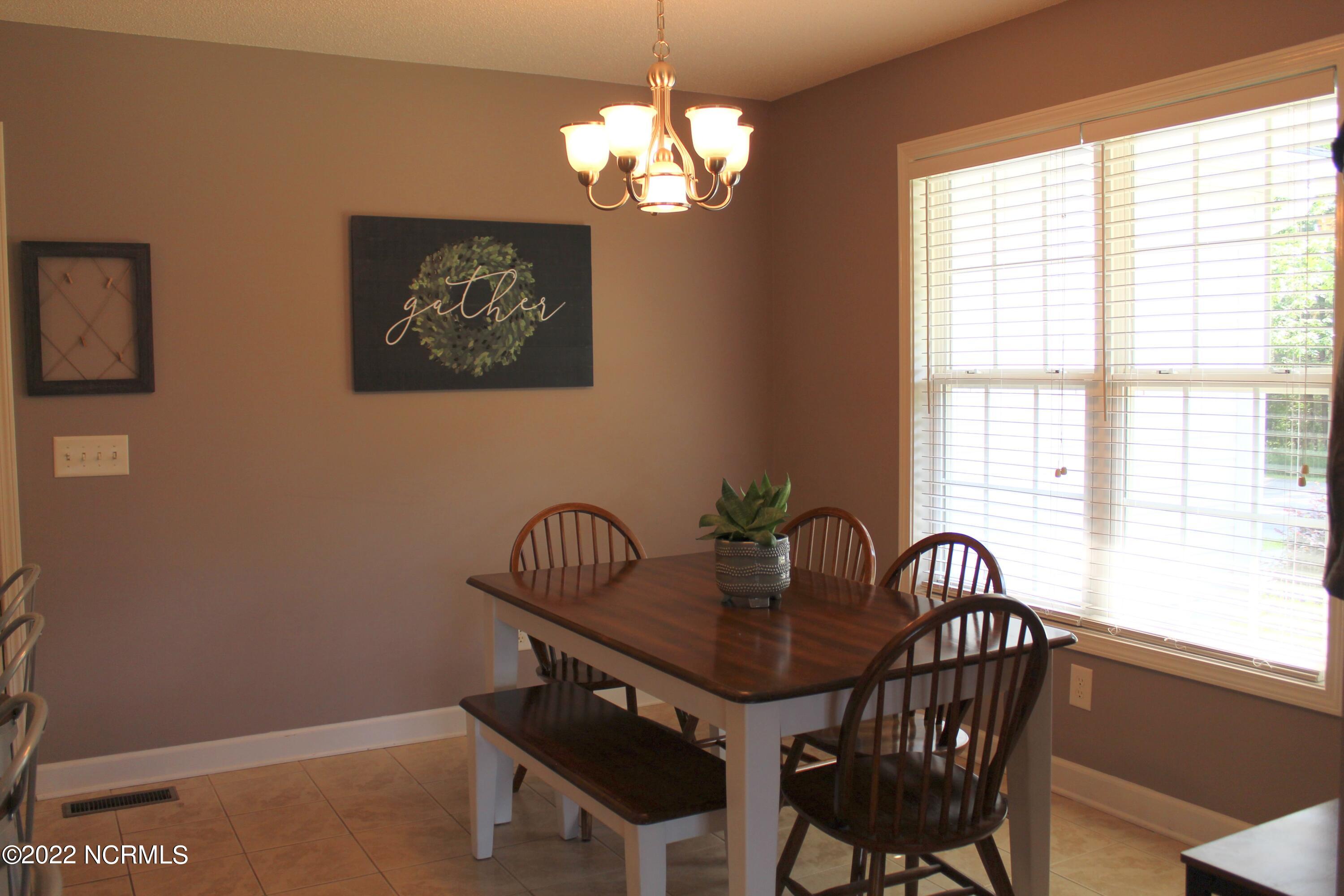 248 Roberts Place Carthage, NC 28327 - Photo 5 of 25 dining
