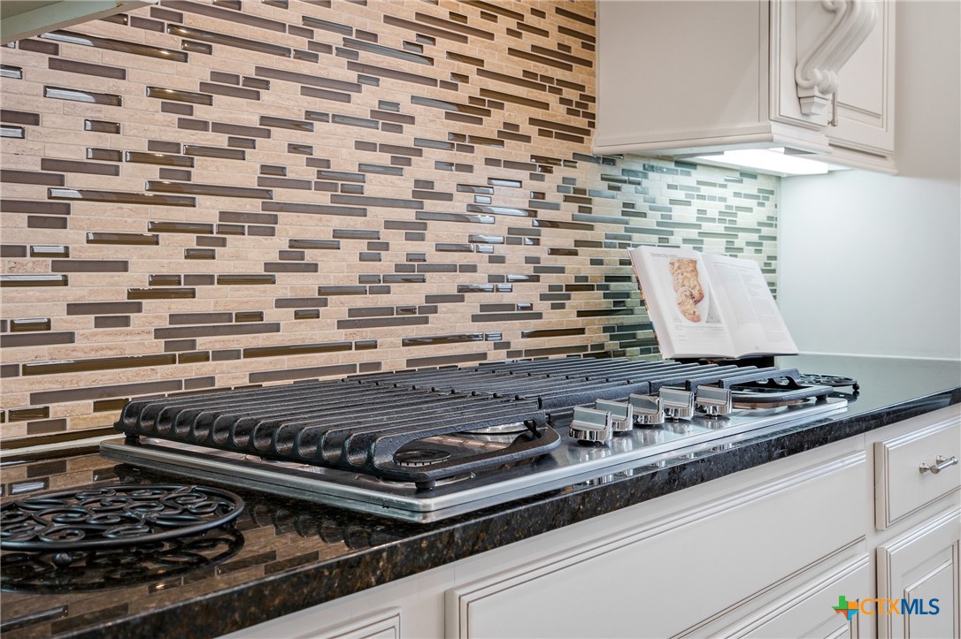 2427 Anderson Point Lane Spring, TX 77388 - Photo 18 of 46 2427 Anderson Point Ln, Spring, TX 77388 - Gas cooktop in kitchen