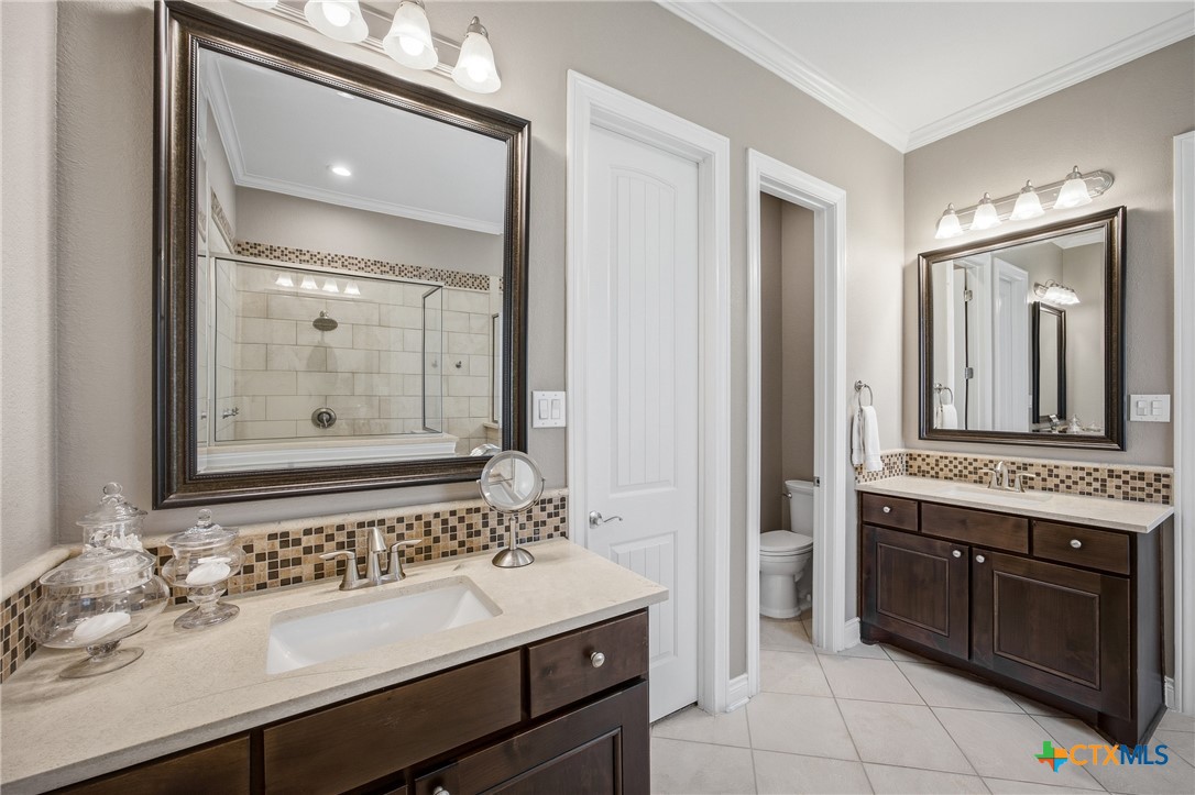 2427 Anderson Point Lane Spring, TX 77388 - Photo 26 of 46 2427 Anderson Point Ln, Spring, TX 77388 - Office with custom built-in desk.