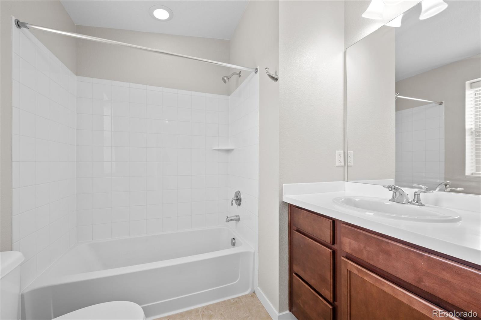 10137 Belvedere Loop Lone Tree, CO 80124 - Photo 31 of 37