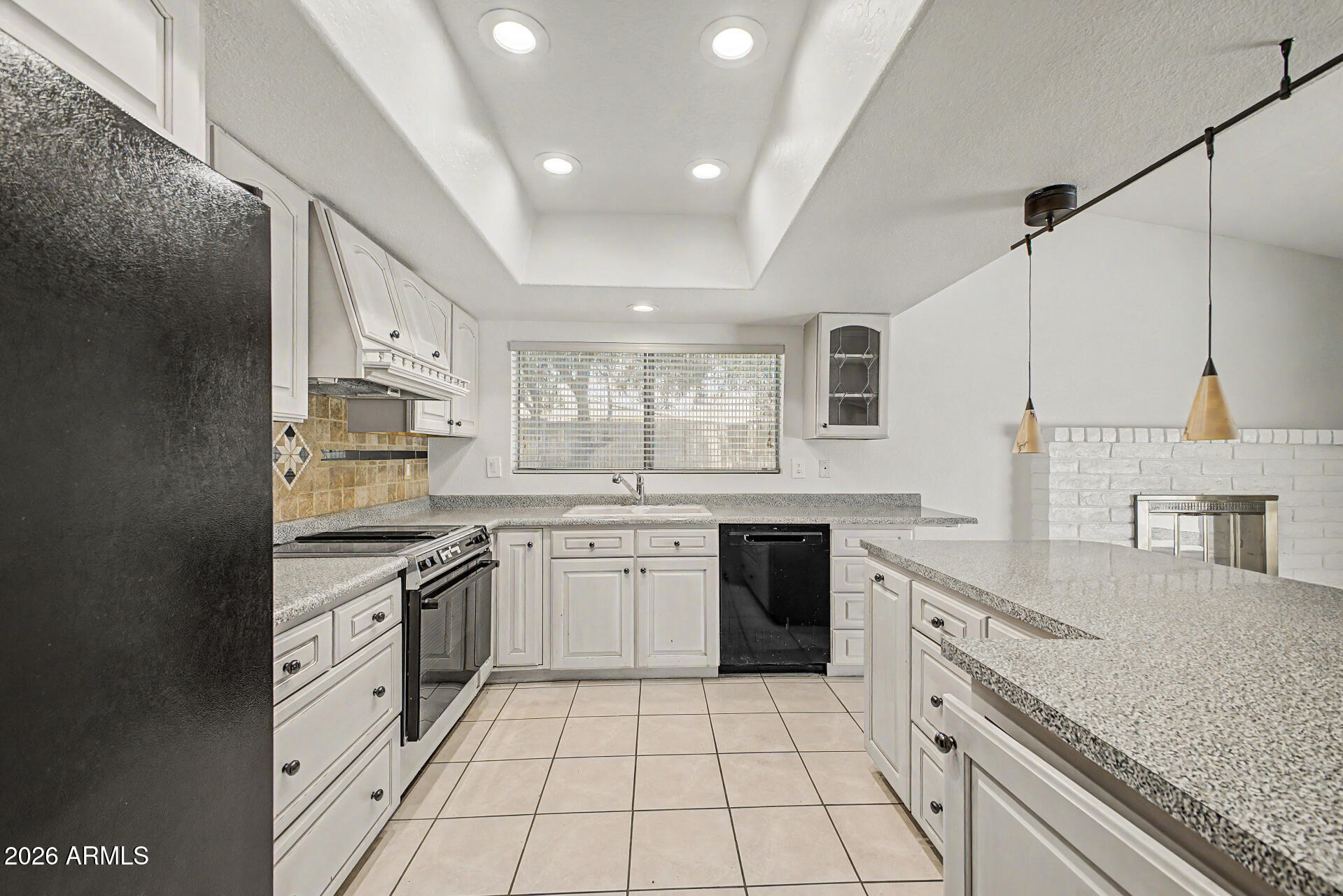 14237 North 24th Avenue Phoenix, AZ 85023 - Photo 15 of 37 15 - 24th