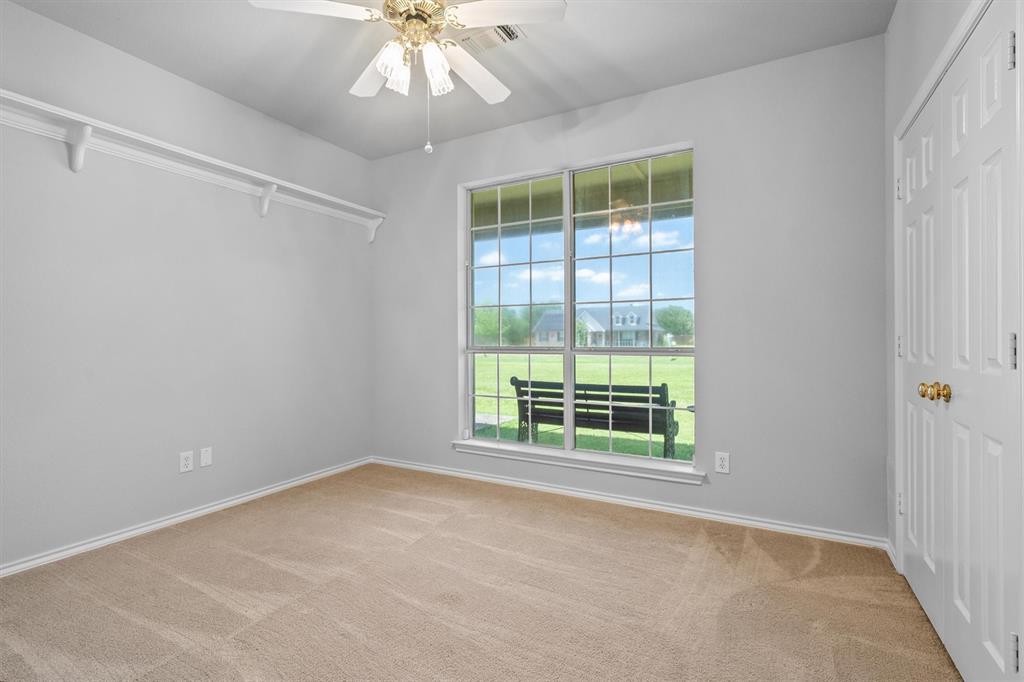 697 Meadowview Circle Van Alstyne, TX 75495 - Photo 18 of 25