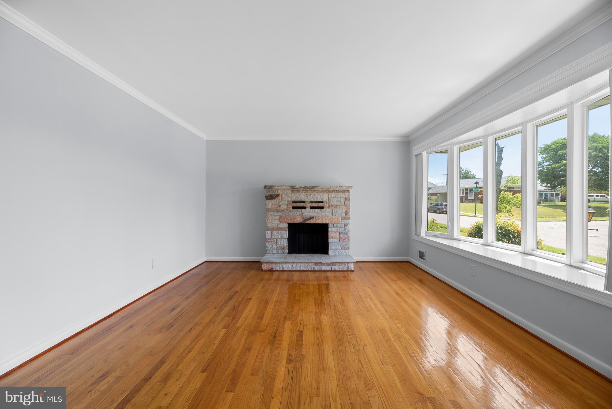 8404 Avery Road Rosedale, MD 21237 - Photo 4 of 36 Family Room