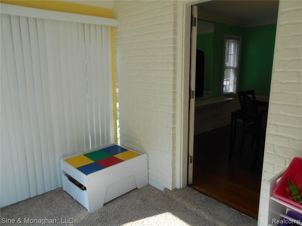 223 McMillan Road Grosse Pointe Farms, MI 48236 - Photo 12 of 39