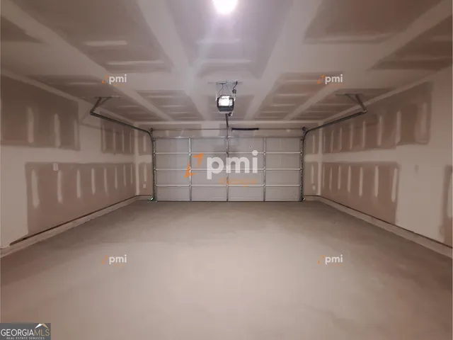 $2,275 | 313 Gazebo Drive, Bonaire, GA 31005