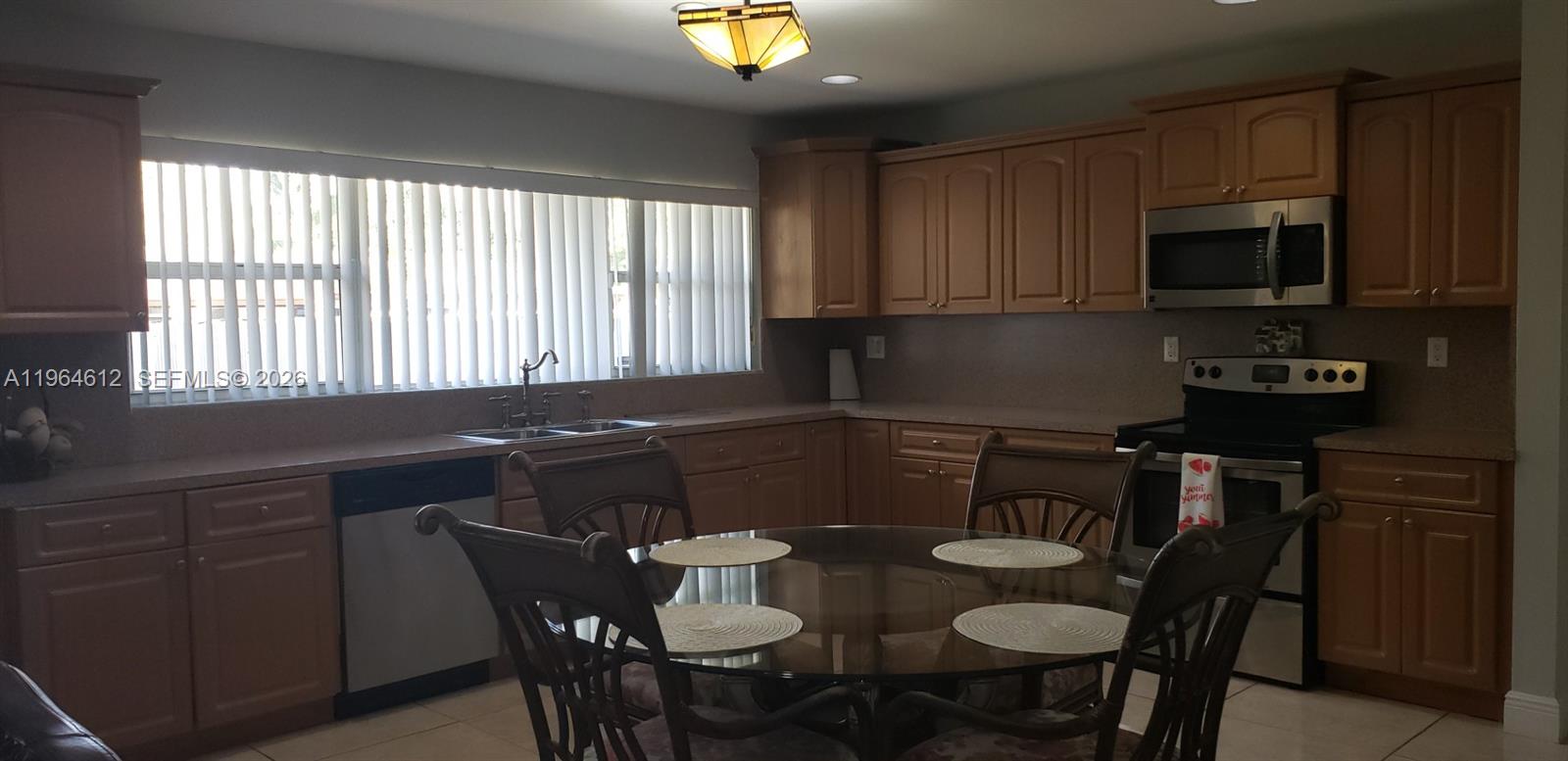 9835 Southwest 56th Street Miami, FL 33165 - Photo 7 of 23