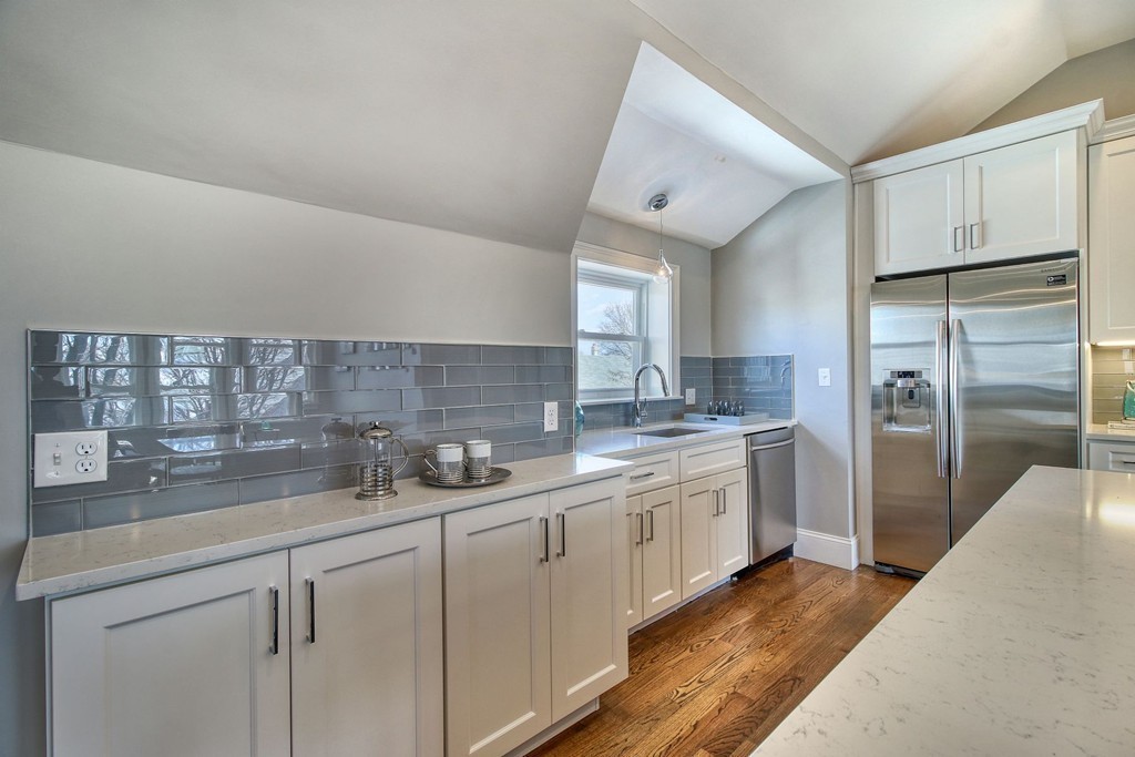 10 Sagamore Street, Unit 2 Boston, MA 02125 - Photo 3 of 25