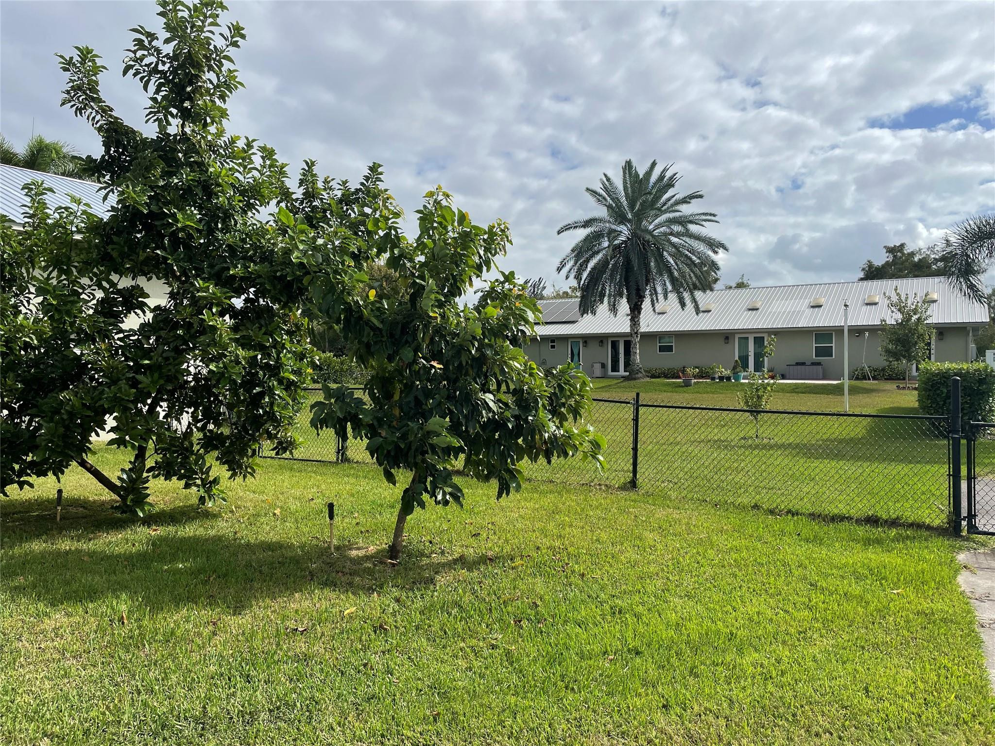 17001 Southwest 48th Street Southwest Ranches, FL 33331 - Photo 5 of 35