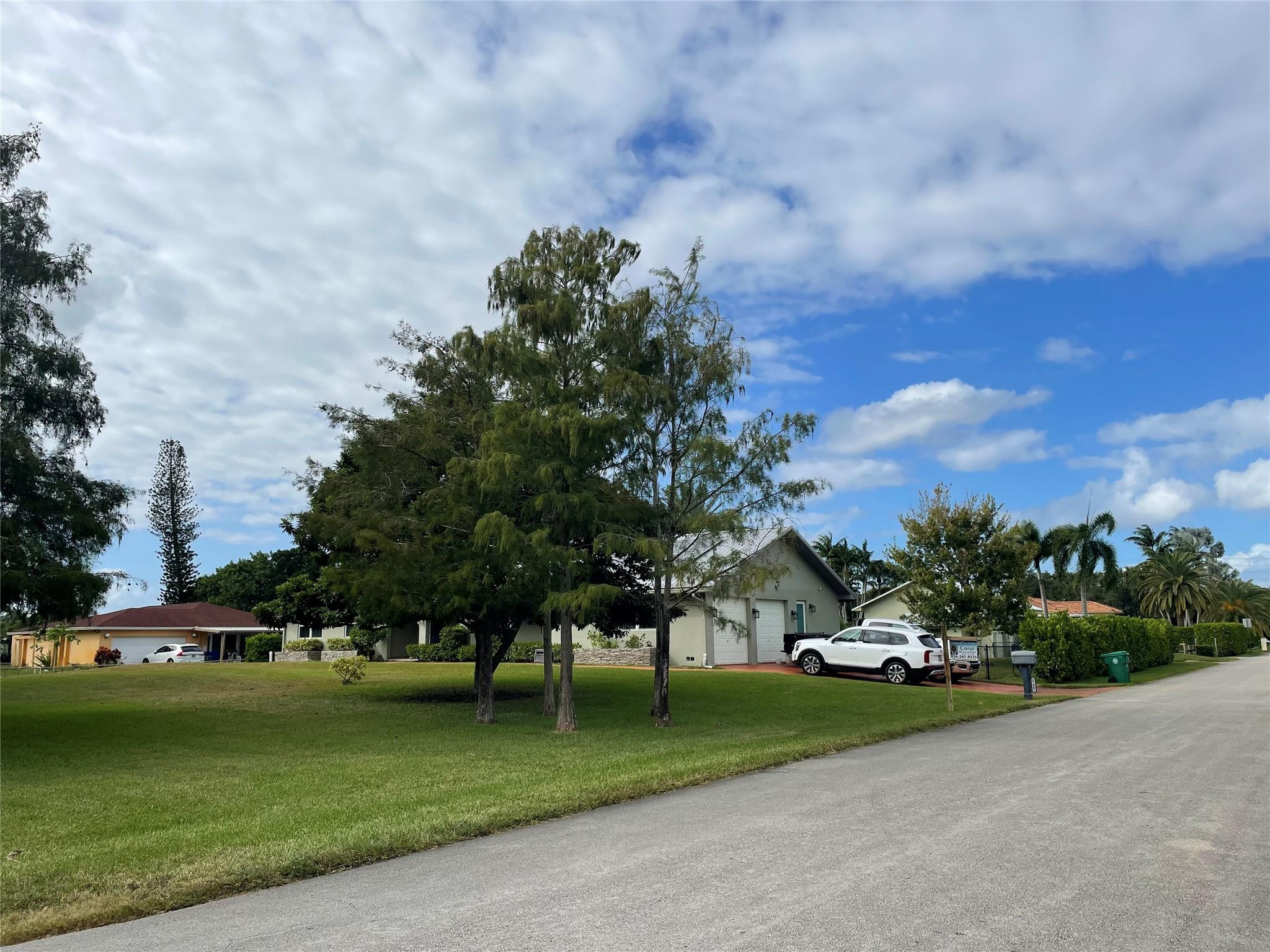 17001 Southwest 48th Street Southwest Ranches, FL 33331 - Photo 7 of 35 a view of a park with large trees