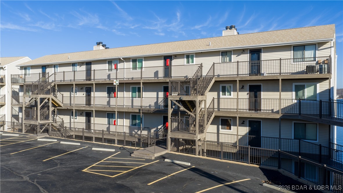 5499 3 Seasons Road, Unit C10 Osage Beach, MO 65065 - Photo 18 of 25 Very well maintained and managed complex