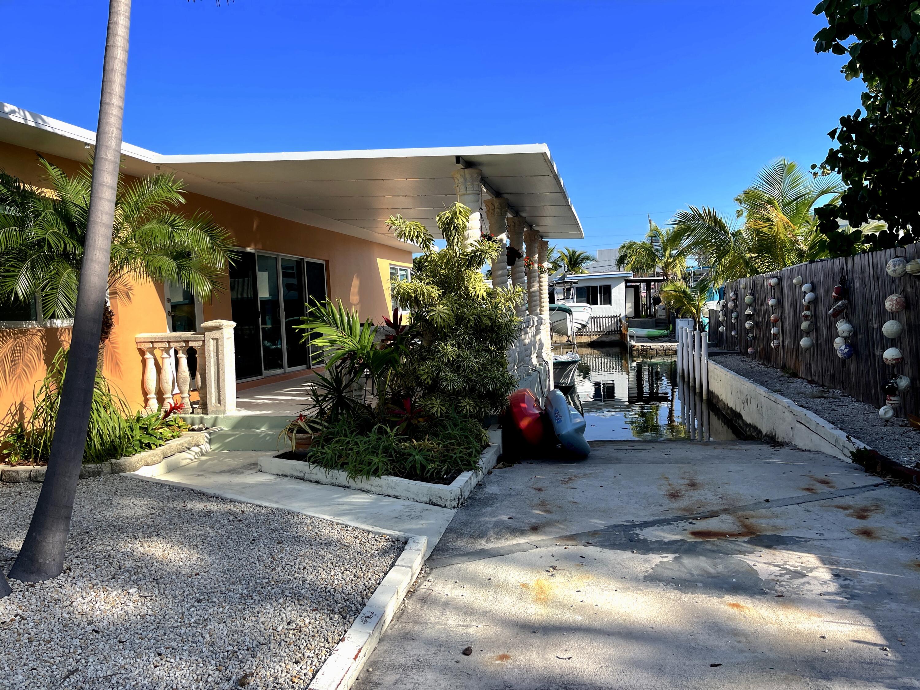 64 Seagate Boulevard Key Largo, FL 33037 - Photo 2 of 44 entrance