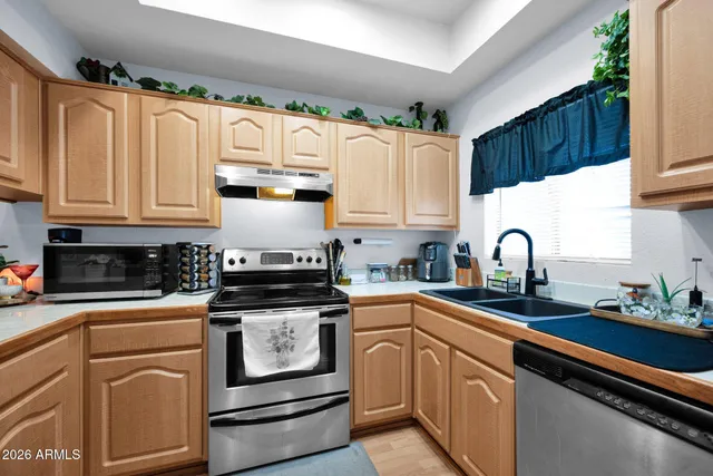 $165,000 | 11666 North 28th Drive, Unit 152, Phoenix, AZ 85029