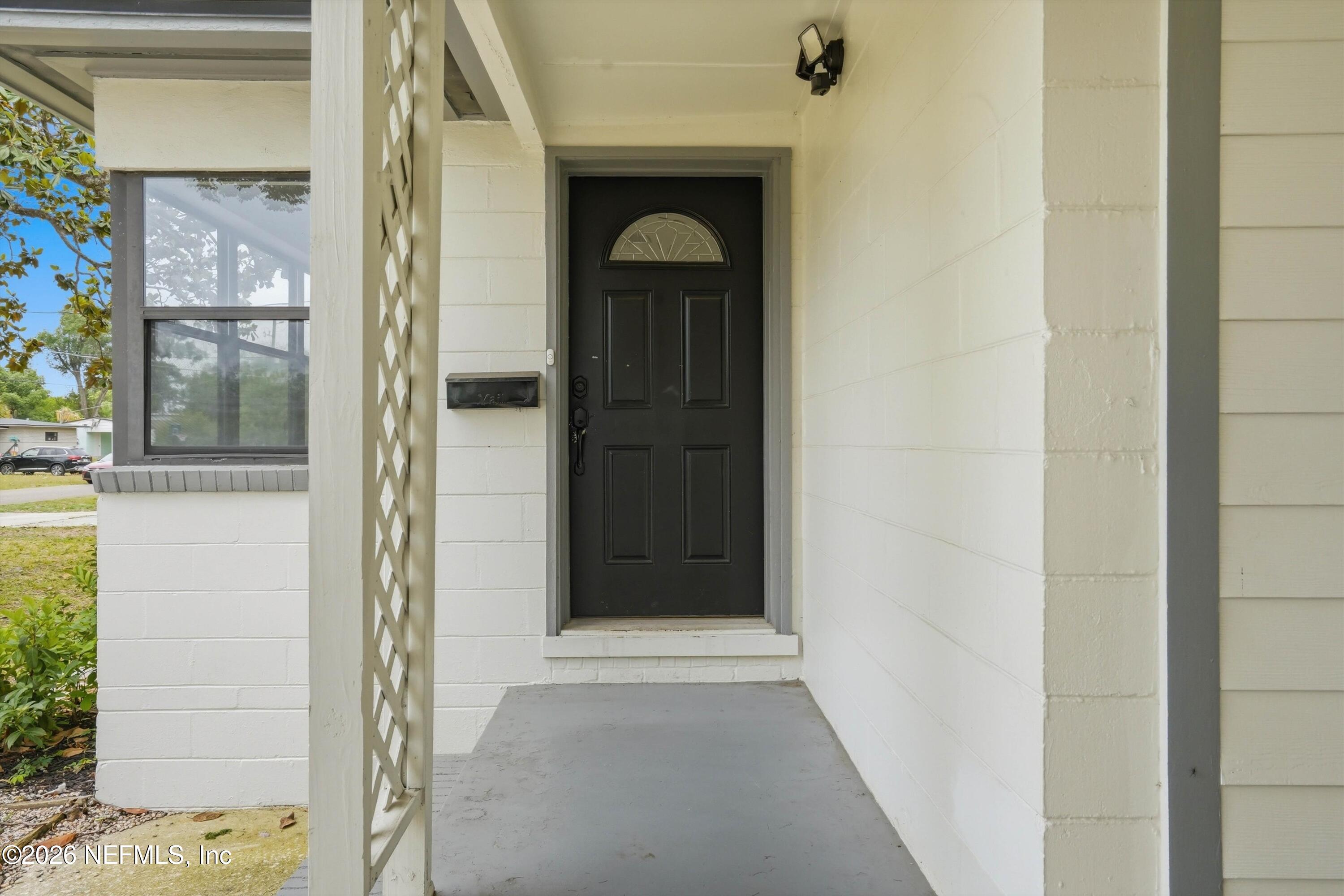 1138 Halifax Road Jacksonville, FL 32216 - Photo 4 of 69 04-Front Porch