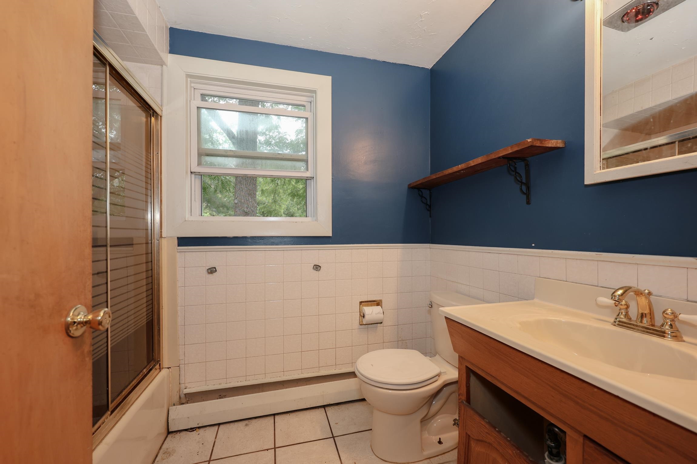 755 Mammoth Road Manchester, NH 03104 - Photo 17 of 28