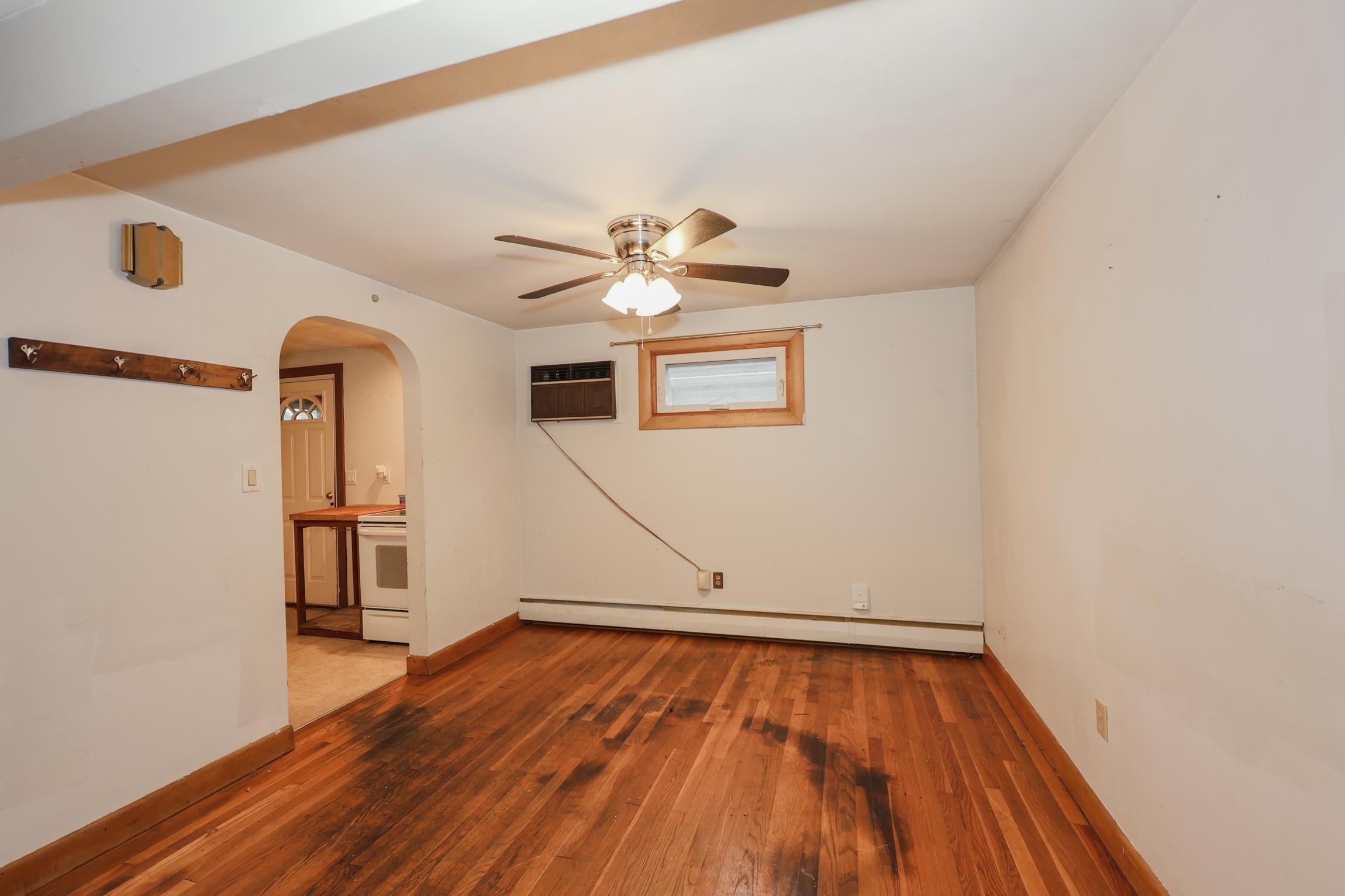 755 Mammoth Road Manchester, NH 03104 - Photo 18 of 28