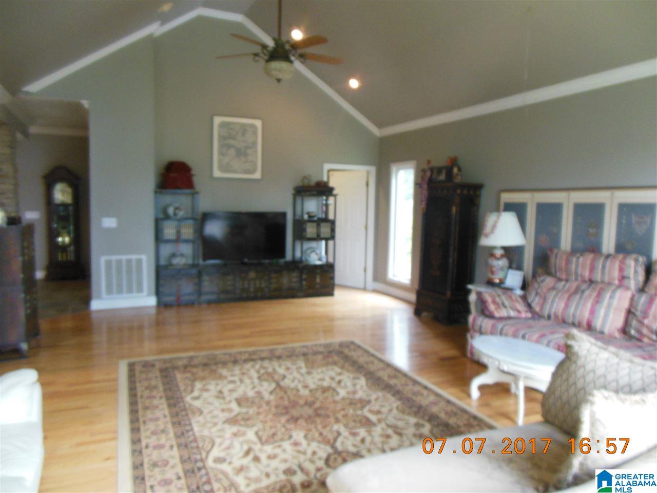 200 Flamingo Road Rainbow City, AL 35906 - Photo 5 of 50