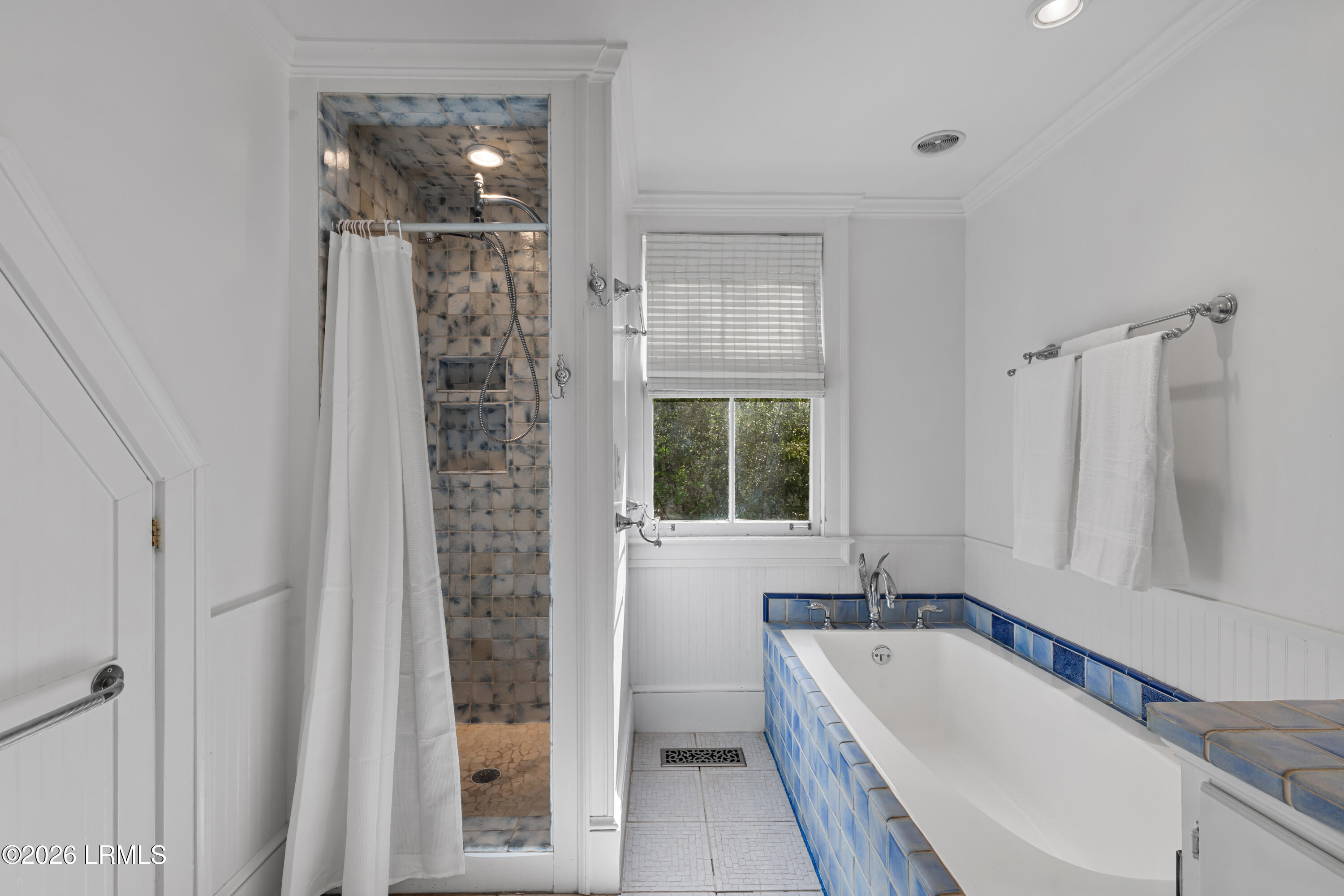 310 Hancock Street Beaufort, SC 29902 - Photo 22 of 46 Bathroom 1