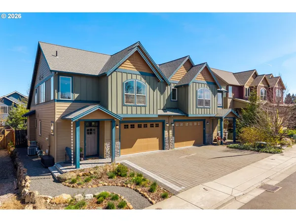 $725,000 | 921 Goose Way, Hood River, OR 97031