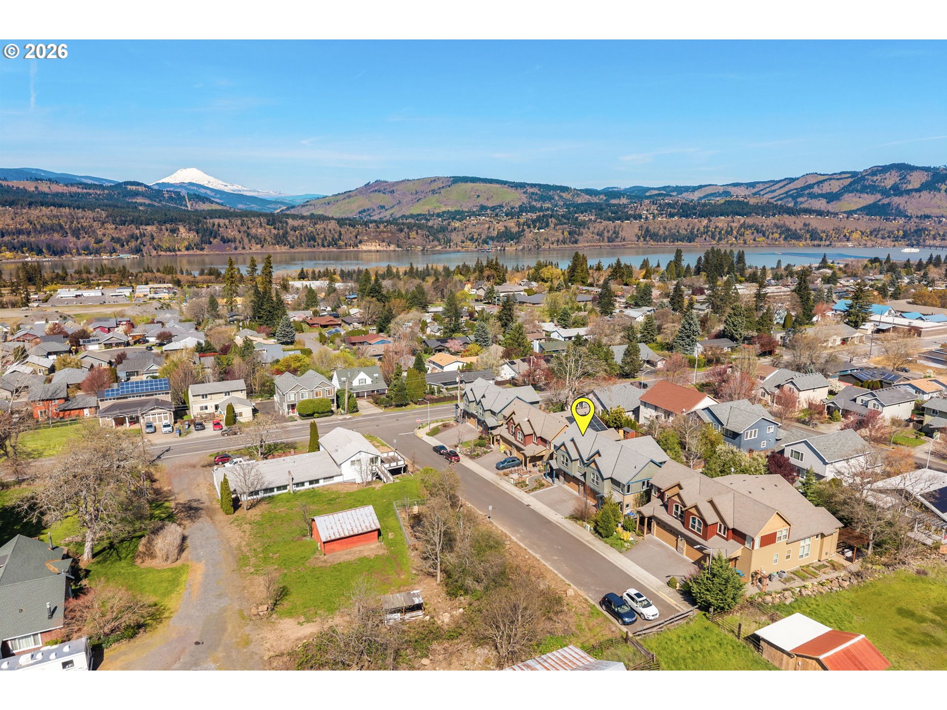 921 Goose Way Hood River, OR 97031 - Photo 43 of 44 view of city and mountain