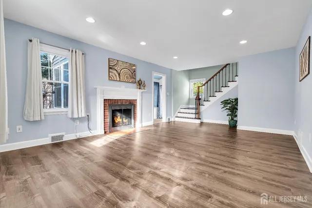 $549,900 | 303 Ashland Road, Middlesex, NJ 08846