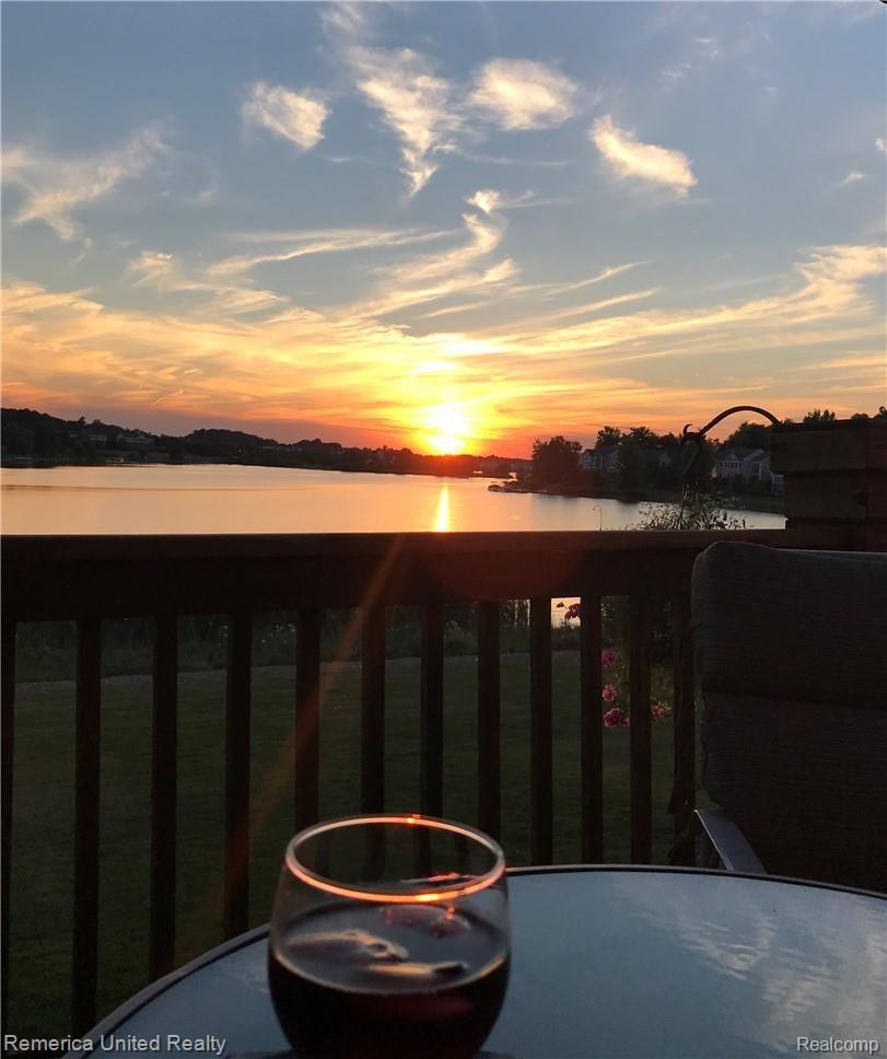 24773 Reeds Pointe Drive, Unit 35 Novi, MI 48374 - Photo 3 of 10 Sunset 2.jpg