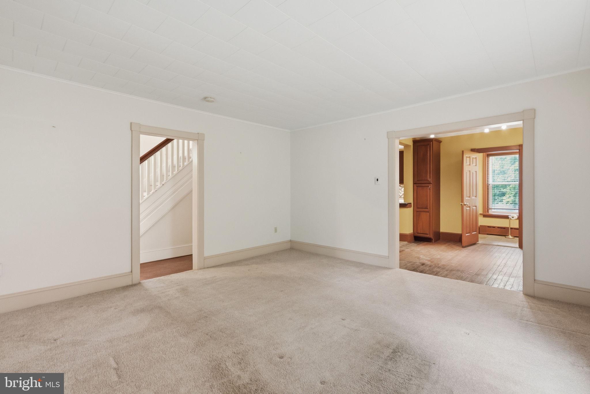 247 Maugers Mill Road Pottstown, PA 19464 - Photo 10 of 35