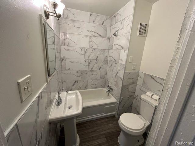 42 Oak Street, Unit 2 River Rouge, MI 48218 - Photo 4 of 11