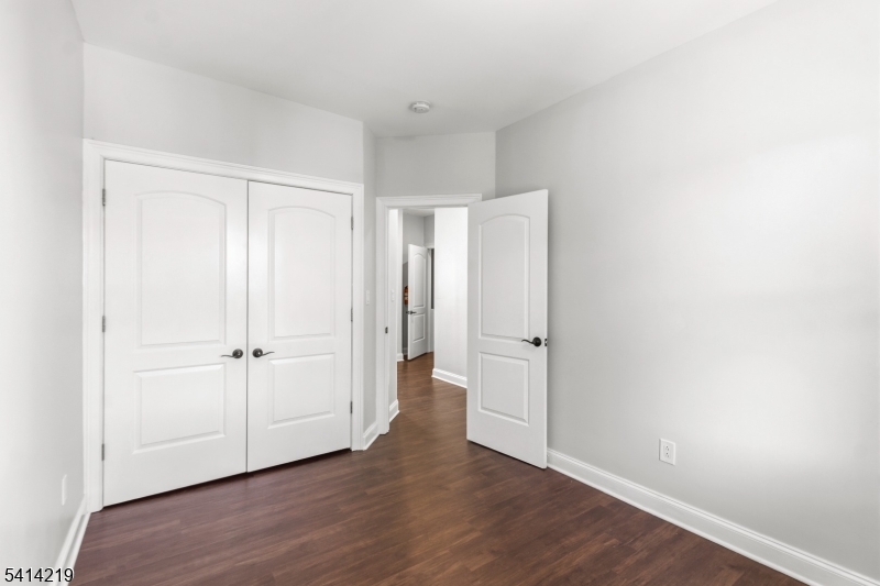 322 Rutherford Boulevard Clifton, NJ 07014 - Photo 12 of 15