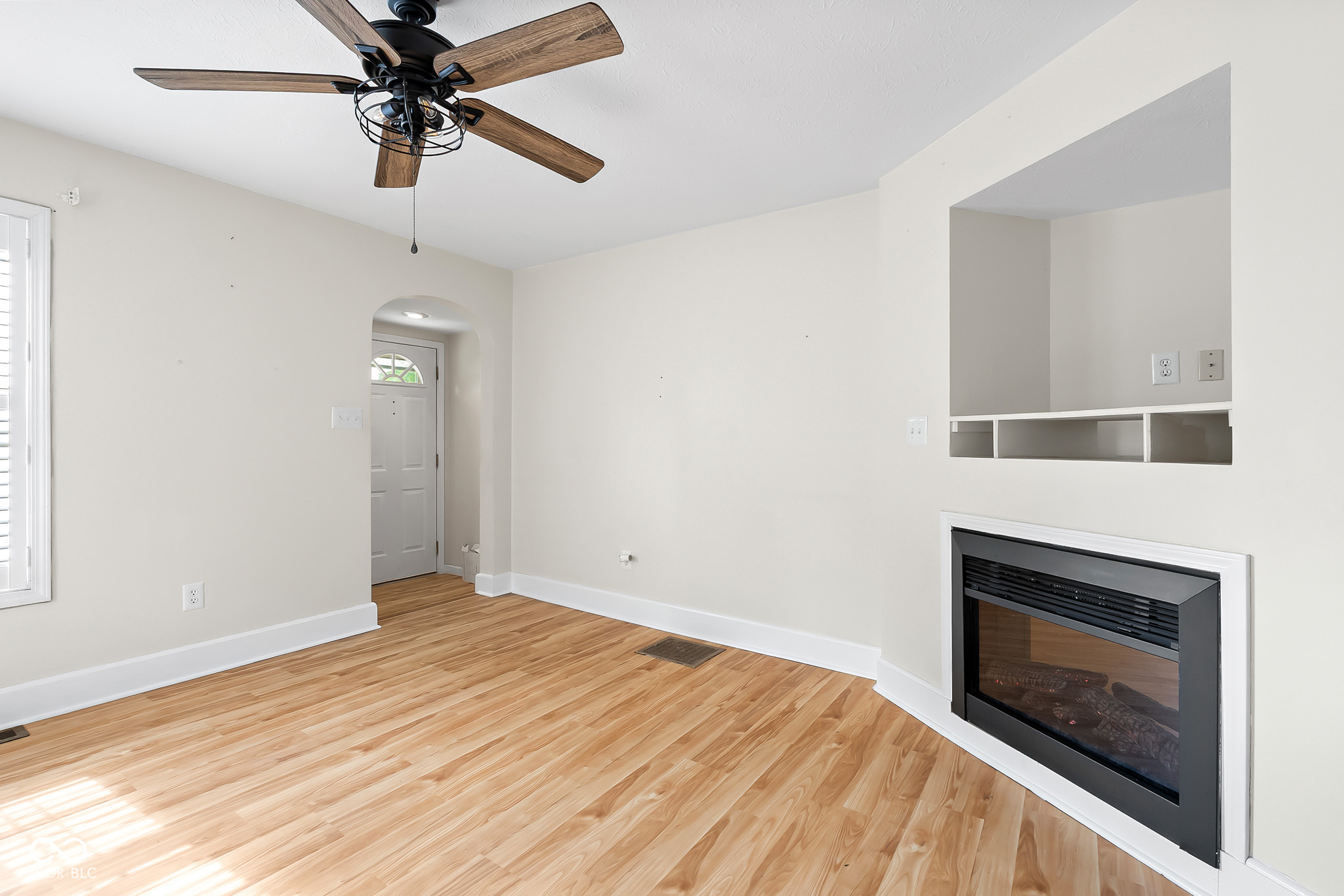2103 Gilmore Street Columbus, IN 47201 - Photo 4 of 28