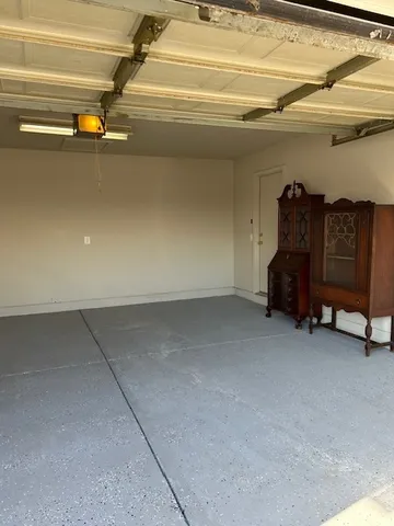 $309,900 | 264 Kathryn Lane, North Aurora, IL 60542