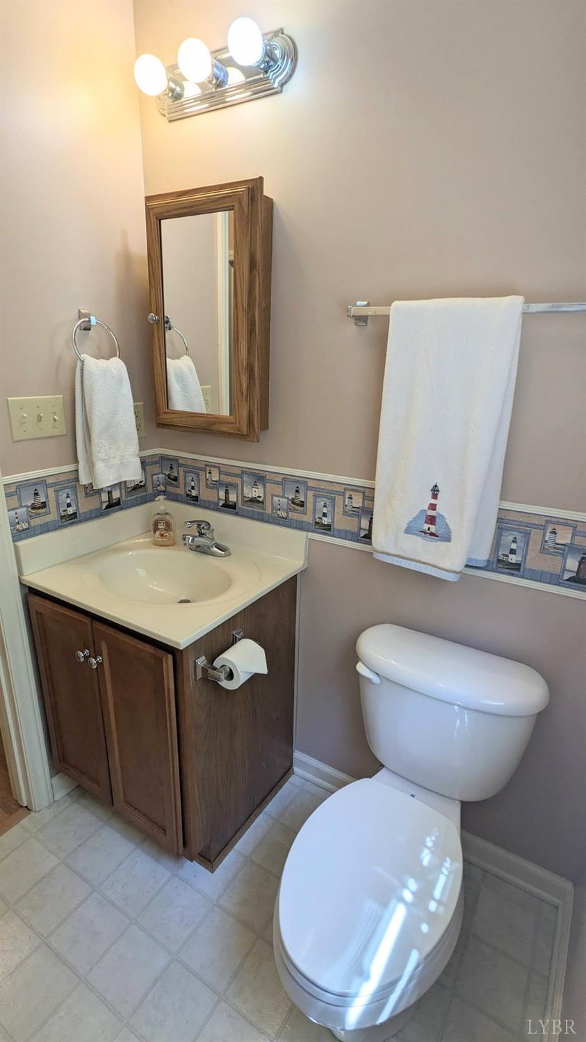 3959 Diamond Hill Road Moneta, VA 24121 - Photo 25 of 50