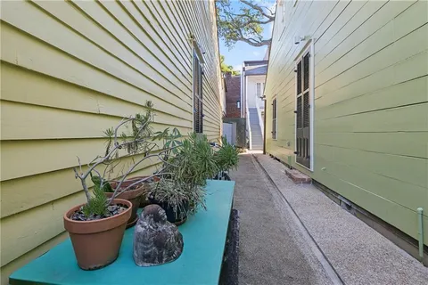 $325,000 | 933 Orleans Street, Unit 1, New Orleans, LA 70116