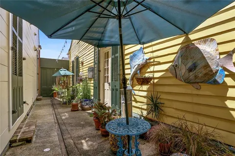 $325,000 | 933 Orleans Street, Unit 1, New Orleans, LA 70116