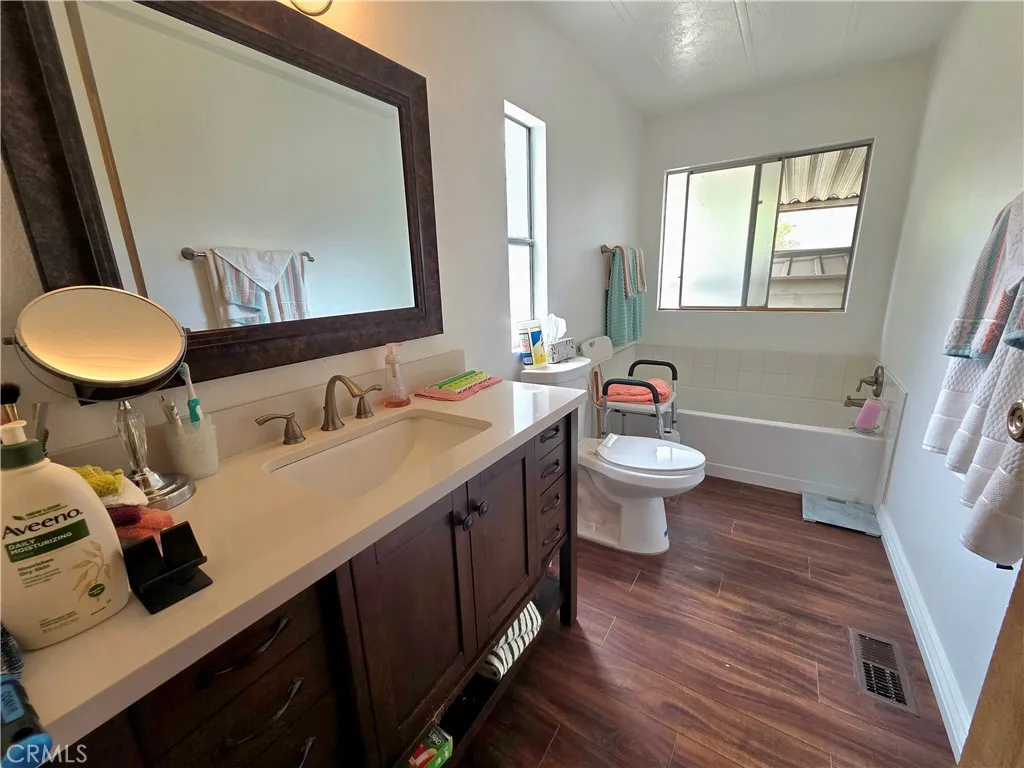 1550 Rimpau, Unit 20 Corona, CA 92881 - Photo 12 of 42