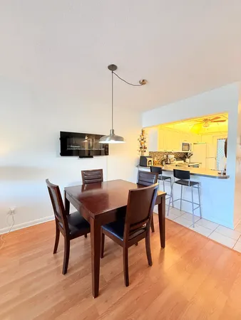 $2,000 | 470 Paradise Isle Boulevard, Unit 204, Hallandale Beach, FL 33009