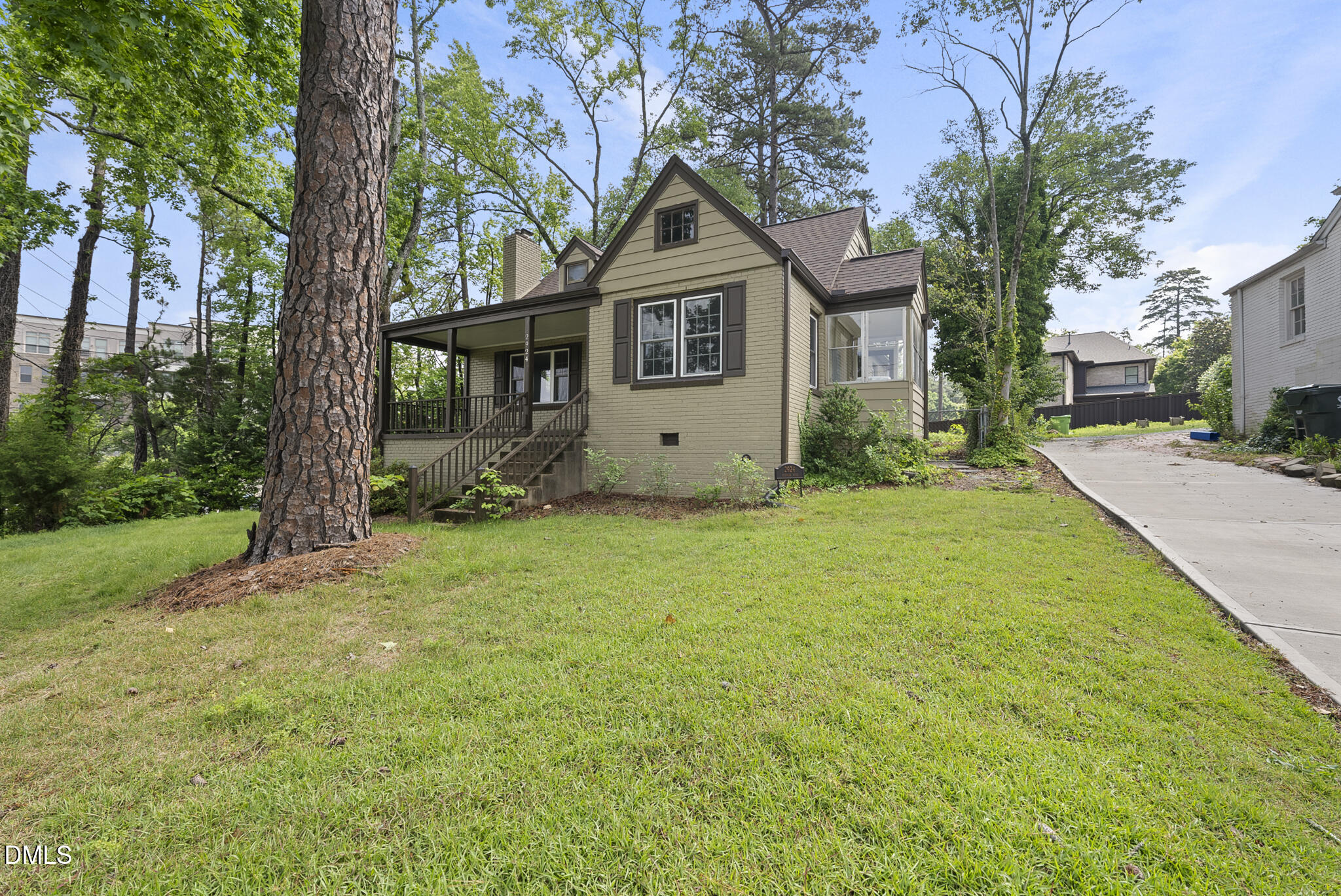 2924 Oberlin Road Raleigh, NC 27608 - Photo 26 of 29 DSC09838