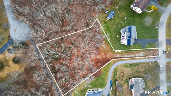 $150,000 | 9 Arrowhead Trail, Waterford, CT 06385