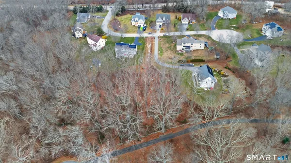 $150,000 | 9 Arrowhead Trail, Waterford, CT 06385