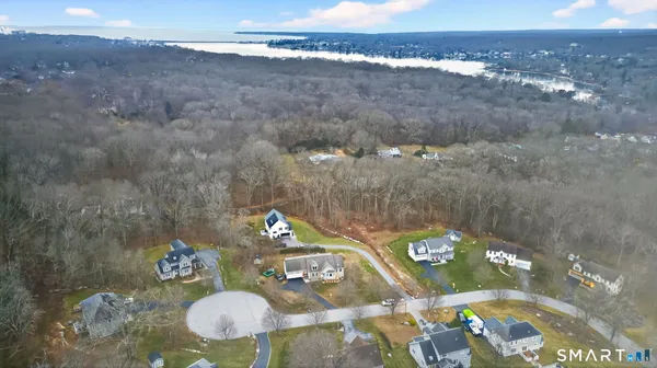 $150,000 | 9 Arrowhead Trail, Waterford, CT 06385