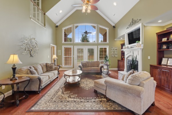 323 Ridgecrest Drive Winchester, TN 37398 - Photo 2 of 81