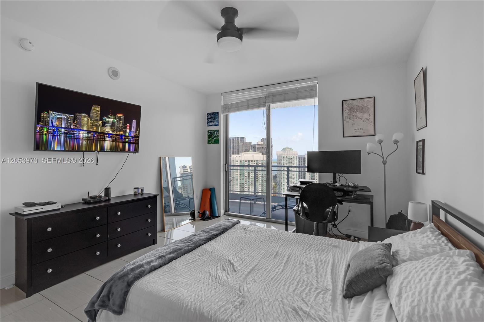 90 Southwest 3rd Street, Unit 4403 Miami, FL 33130 - Photo 11 of 32